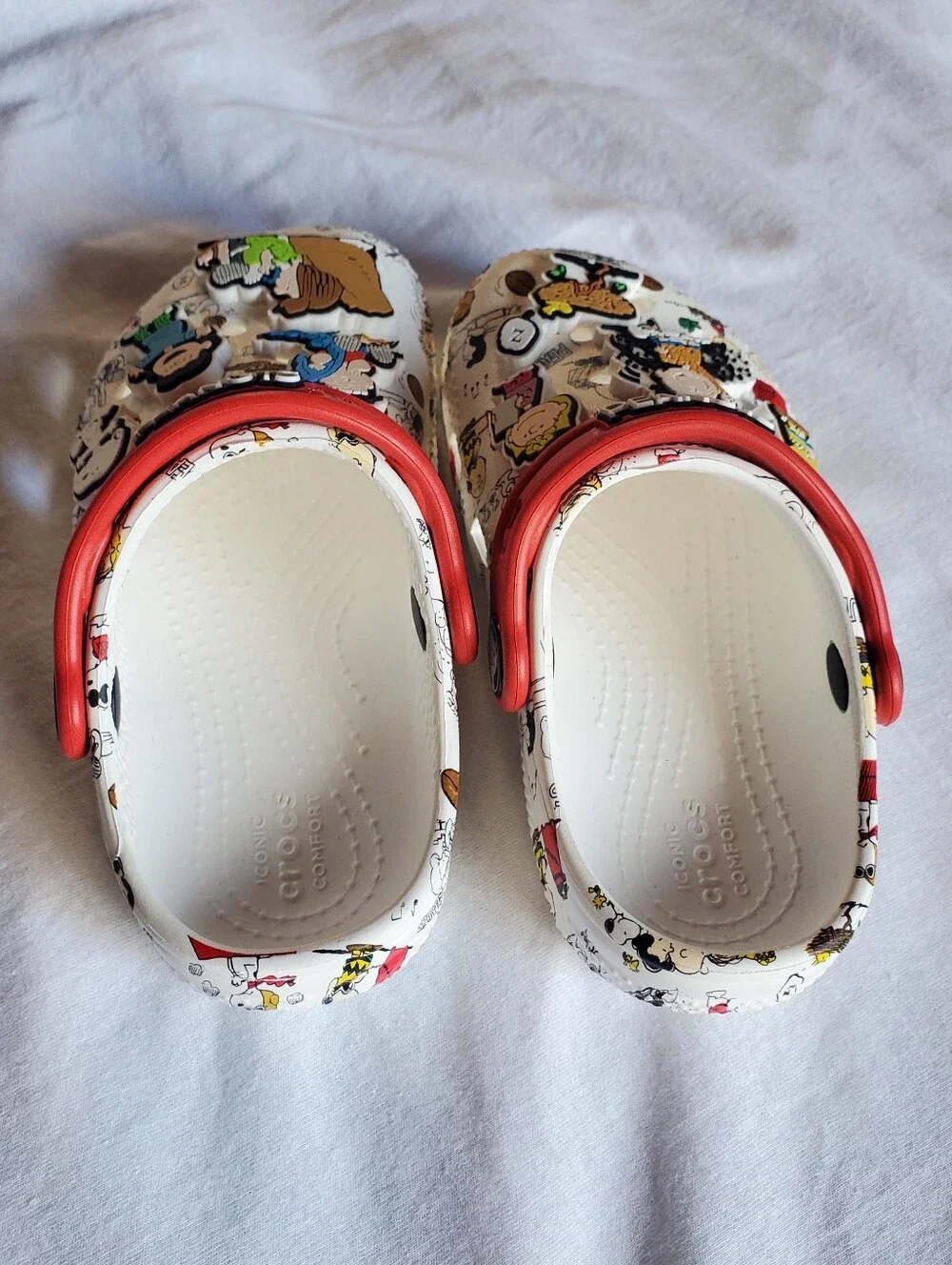 Peanuts x Crocs Snoopy Charlie Brown Clogs Limited Jibbitz Shoes Kids Size 8